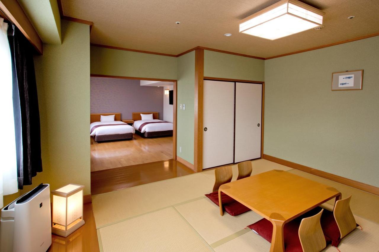 Natural Hot Spring Yaoji Hakata Hotel Fukuoka  Exteriér fotografie